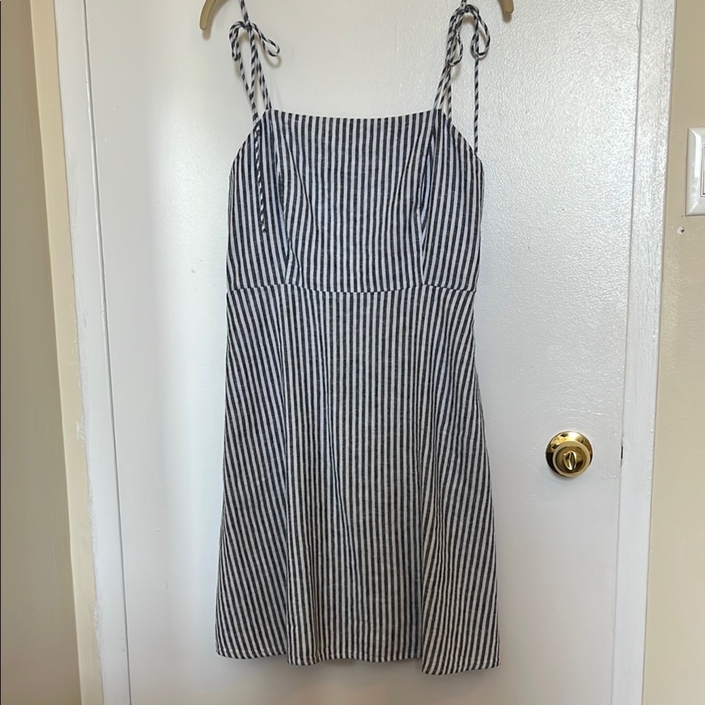 Old Navy Black and White Striped Midi Dress
